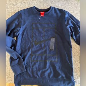 NWT men’s Nike sweatshirt